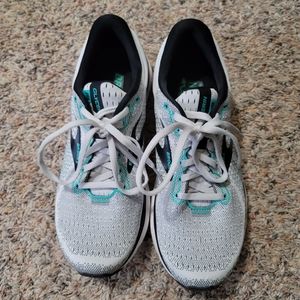 Brooks Glycerin 18